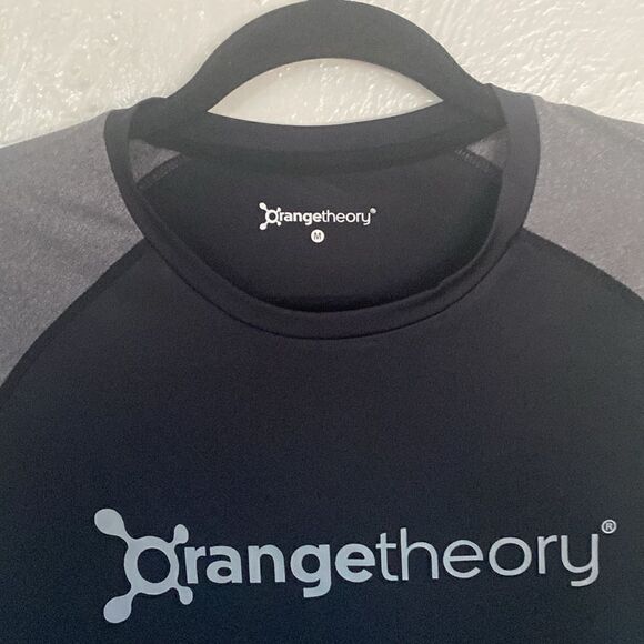 Orange Theory Hoodie Womens Medium Black Athleisure Running Stretch Top - Picture 5 of 6